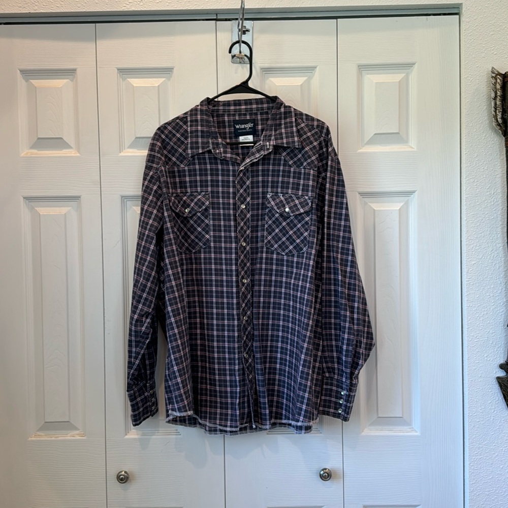 Wrangler Men’s Pearl Snap Shirt